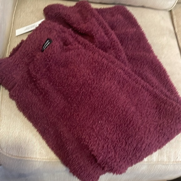 Calvin Klein Performance Fuzzy Sweat Pants NWT - Picture 3 of 4